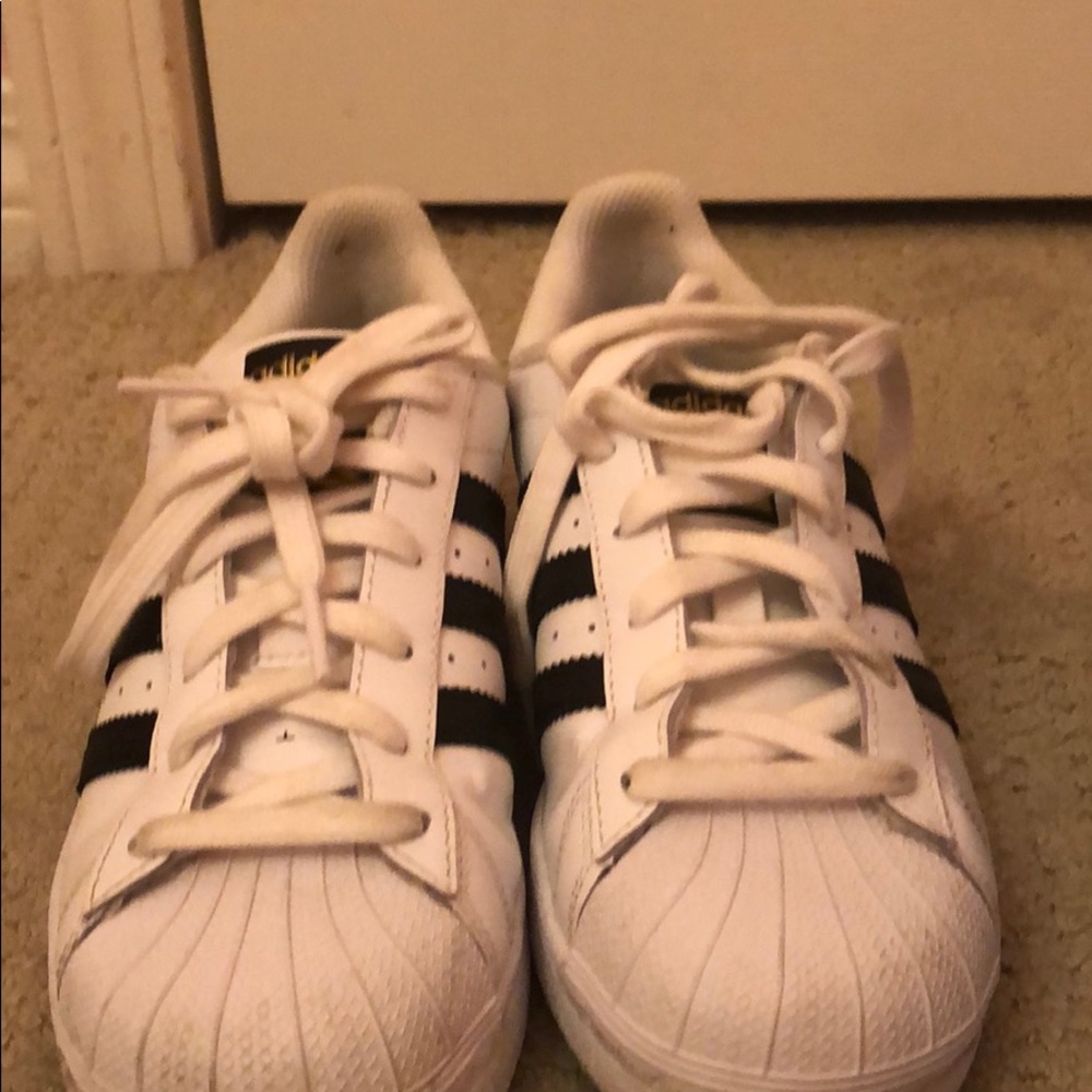 Superstar J Adidas size 5 1/2